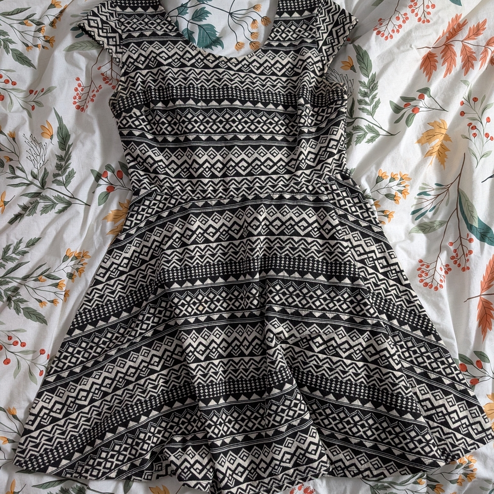 Mossimo Supply Co. Black and White Geometric Mini Dress